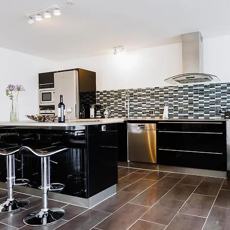 Eksklusiv * Rudkøbing